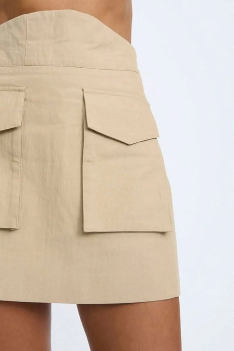 Curve Waist Cargo Mini Skirt