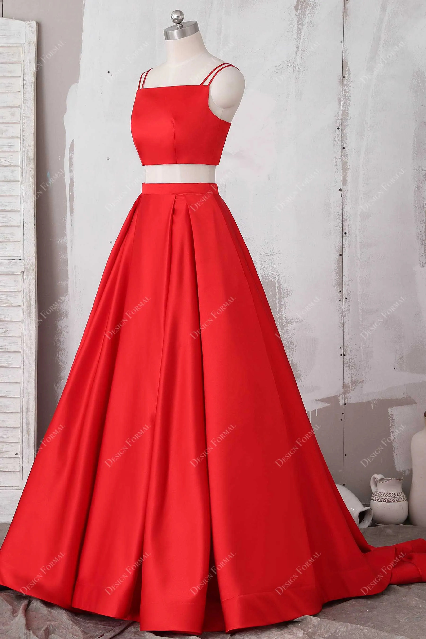 Red Satin Two-piece Spaghetti Strap Prom Homecoming Dress