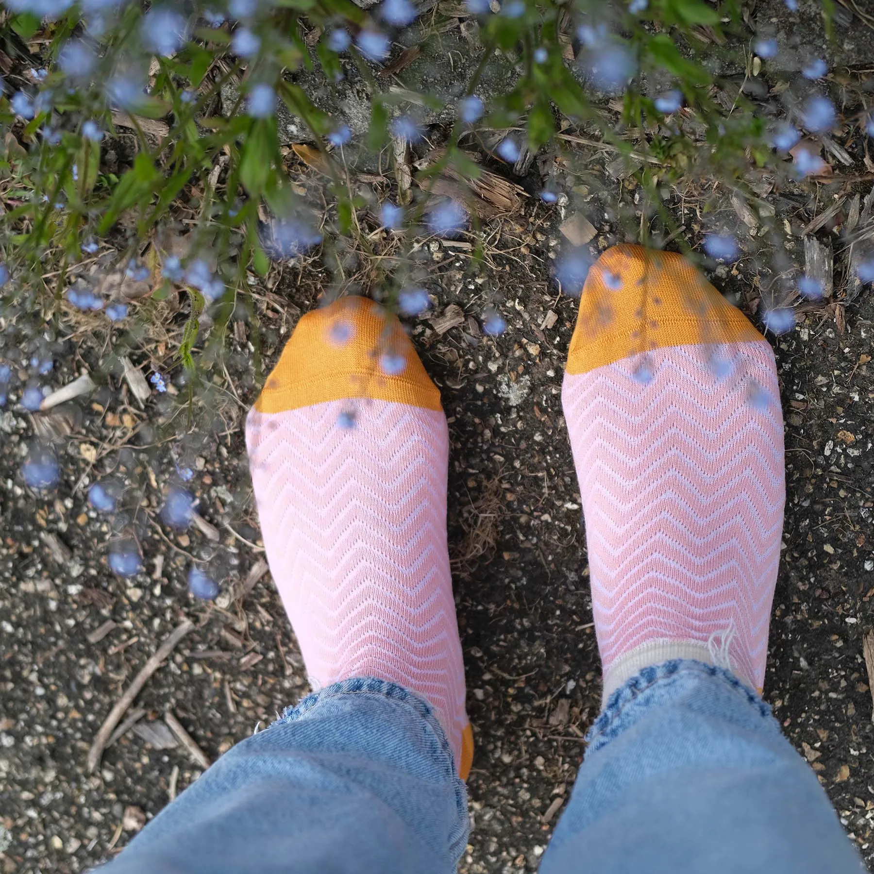 Zigzag Women's Trainer Socks - Pink